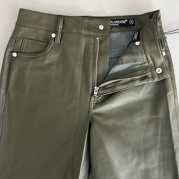 NWT Blank NYC The Franklin High Waist Faux Leather Wide Leg Pants in Sign Up - Picture 9 of 16